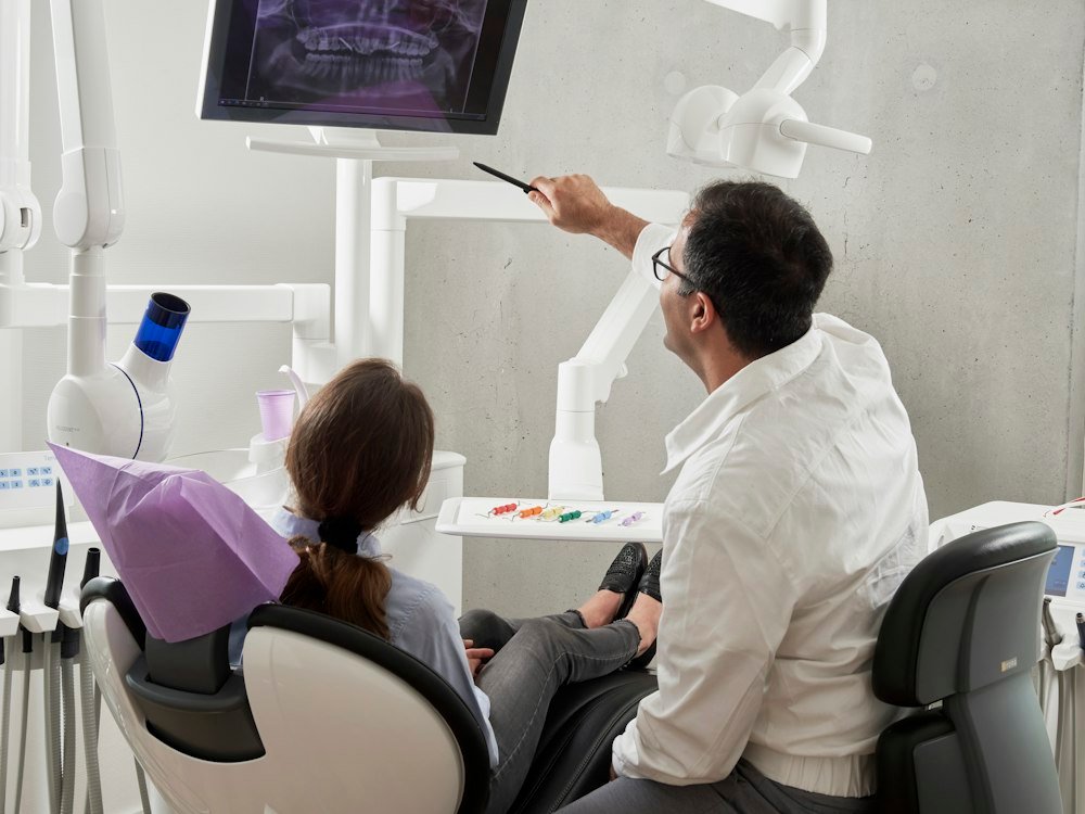Dental PPO vs. HMO Plans in the USA: Coverage, Waiting Periods & Maximums
